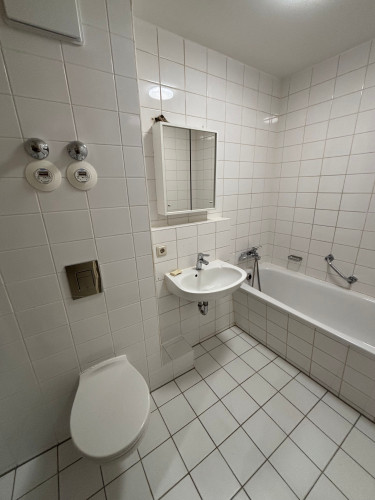 Sunny Furnished 2-Room Flat incl. Garage+Balcony M1 Tram to Mitte, 3-Year Lease