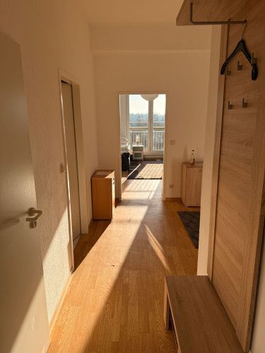 Attractive, fully furnished apartment – ideal for professionals & fitters