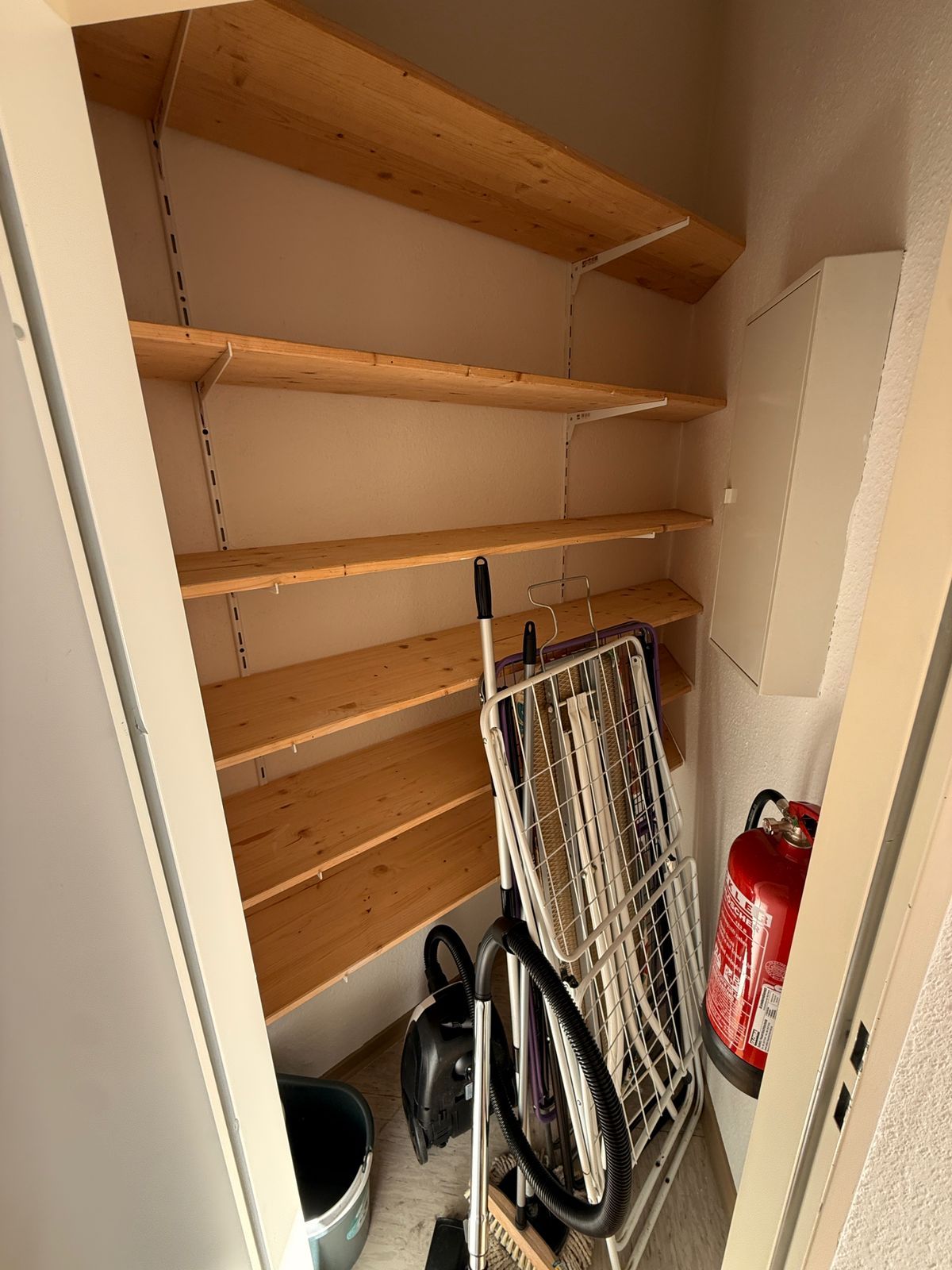  Attractive, Fully Furnished Apartment – Ideal For Professionals & Fitters  -  Attractive, fully furnished apartment – ideal for professionals & fitters  - Gallery -  1
