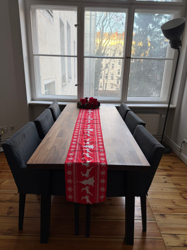 Freshly renovated 4-room Altbau flat in the heart of Berlin