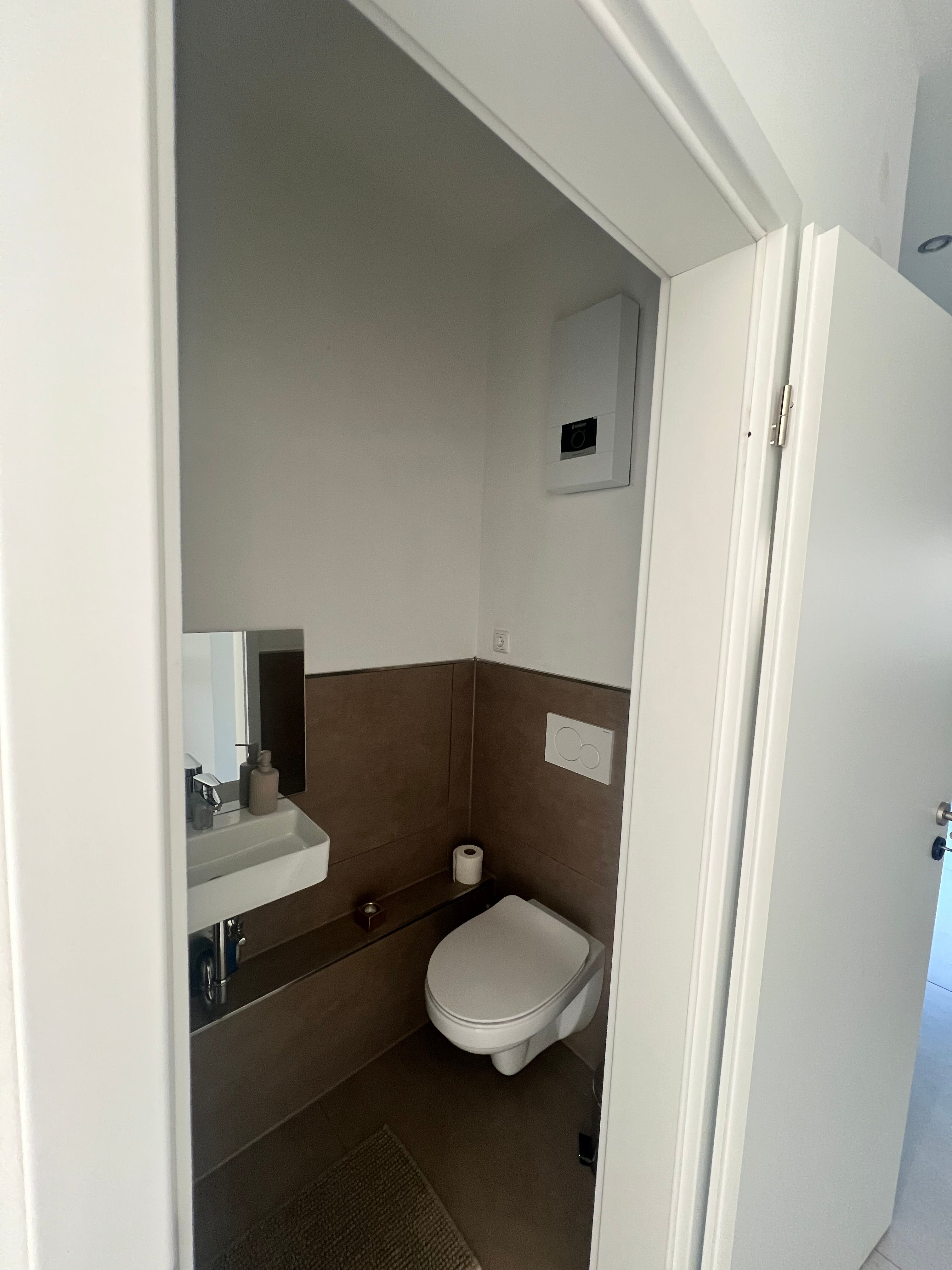  Nice And Spacious Studio In Hanau  -  Nice and spacious studio in Hanau  - Gallery -  5