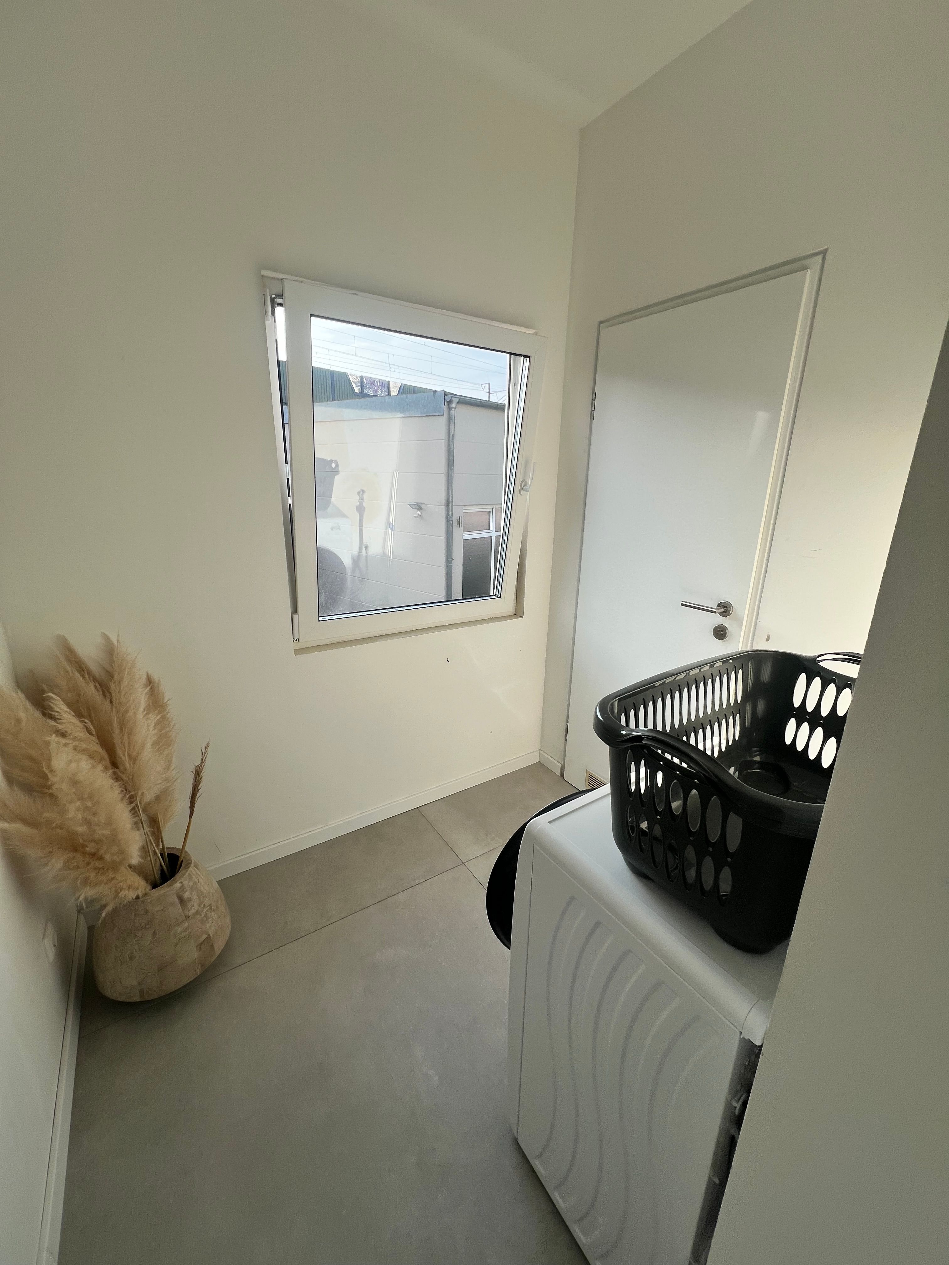  Nice And Spacious Studio In Hanau  -  Nice and spacious studio in Hanau  - Gallery -  4