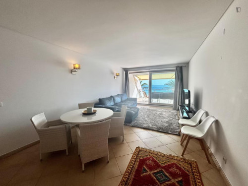 Brilliant 3 Bedroom Apartment with a balcony & beach front - Gallery - 19