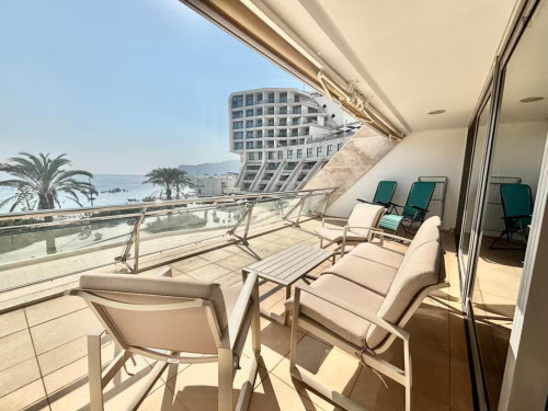 Brilliant 3 Bedroom Apartment with a balcony & beach front - Gallery - 15