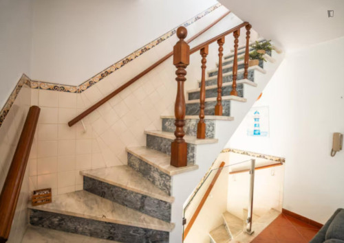 Welcoming 2 Bedroom Apartment close to Califórnia Beach