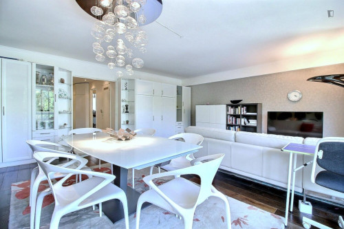 Dashing 1-bedroom apartment in Neuilly-sur-Seine