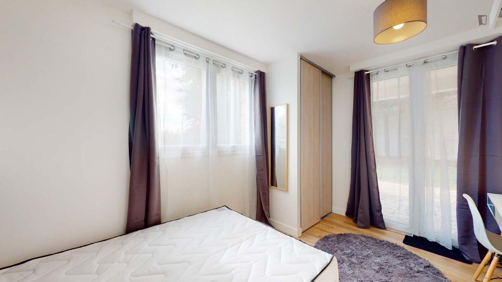 Welcoming Double Ensuite Bedroom In Nantes Nord - 1