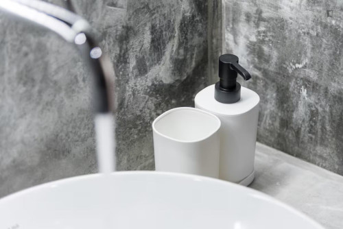 Contemporary flat with smart design in the heart of the city