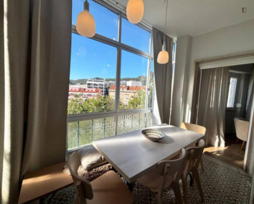Thrilling 3 Bedroom Apartment close to Sesimbra Beach - Gallery - 19