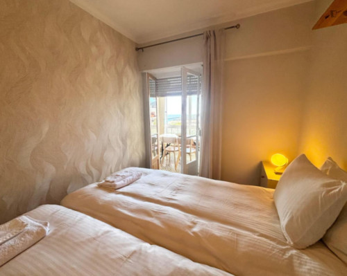 Thrilling 3 Bedroom Apartment close to Sesimbra Beach - Gallery - 7