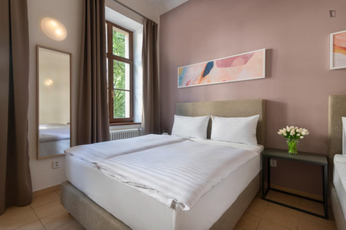 Snug 1-bedroom apartment in Vinohrady - Gallery - 6