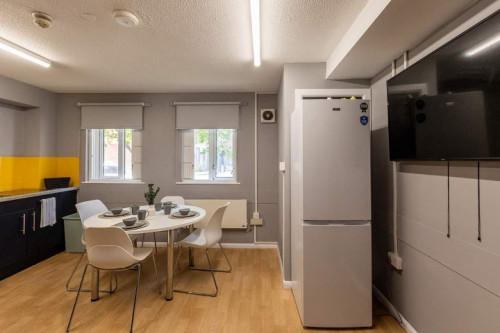 Woodhouse Apartments - Communal Area