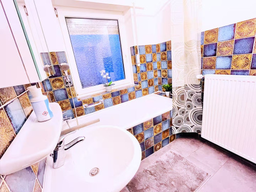 Near Cologne - Premium Apartment [wifi + parking]