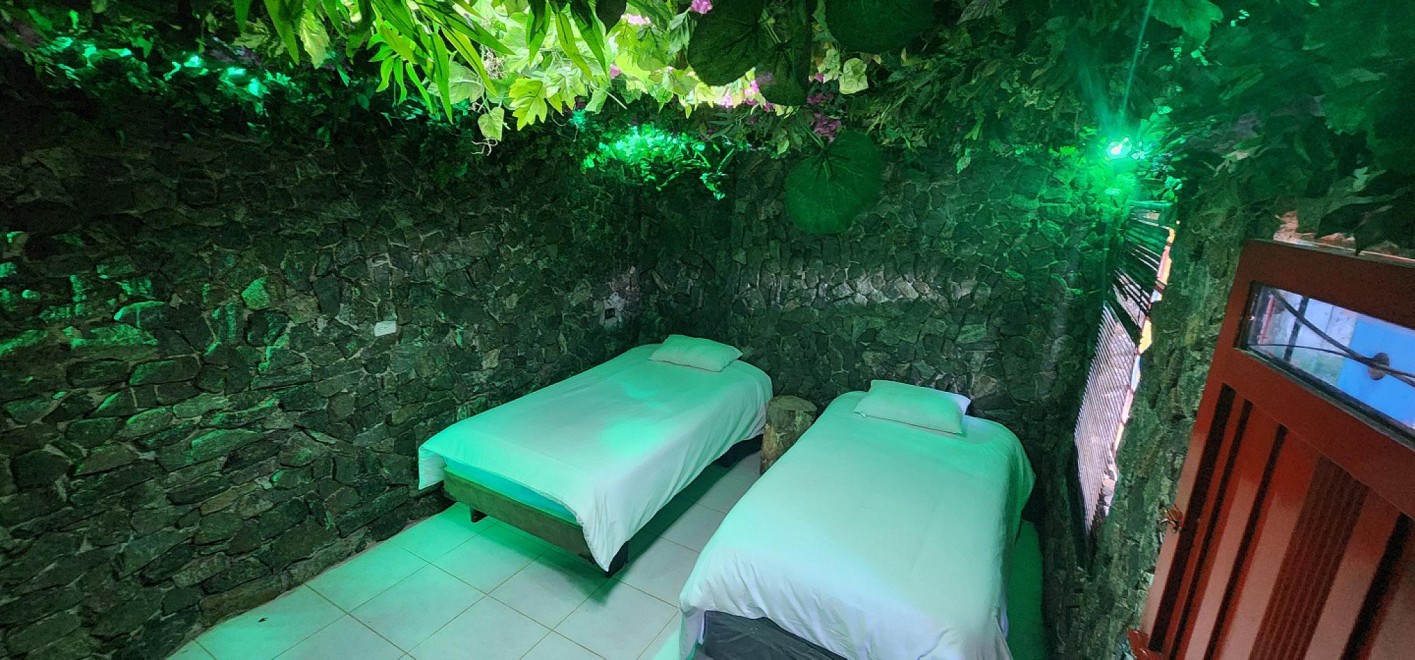 Private III - Glamping Escape Coliving at a Coffee Farm in Medellín Hills Collective - Gallery - 3