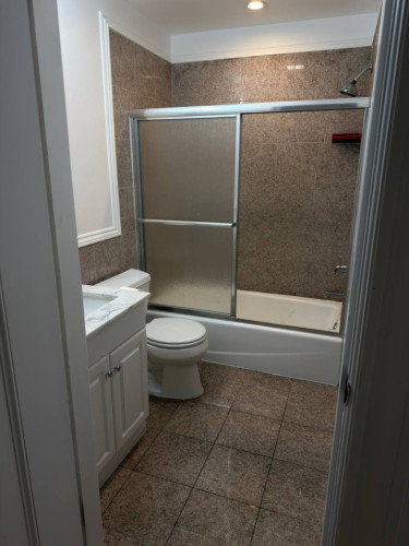 Modern Homey Coliving with Creative Community in Mission Dolores