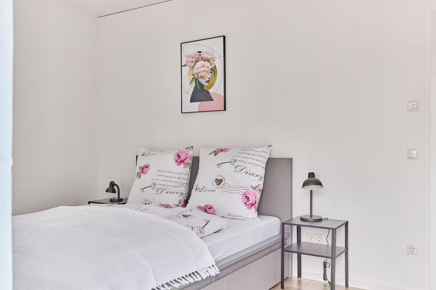 Only 9 Min Walk To City Center | Balcony | Netflix - 4
