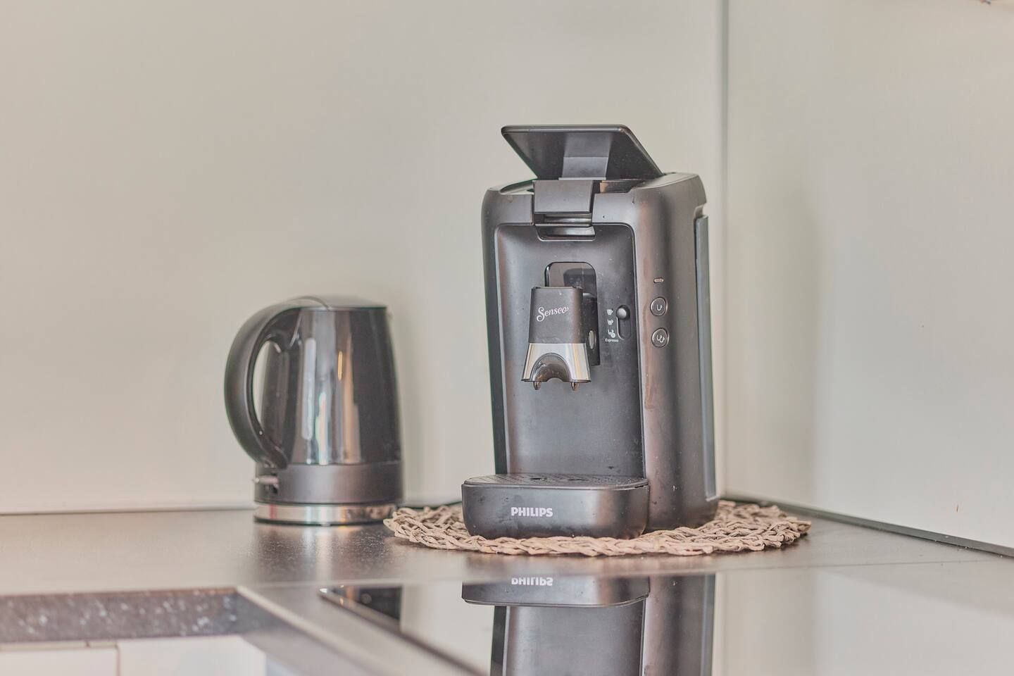  Only 9 Min Walk To The City Center | Balcony | Netflix  -  Only 9 min walk to the city center | Balcony | Netflix  - Gallery -  6