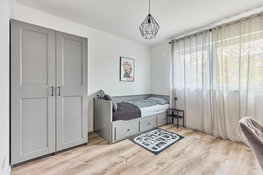  Only 9 Min Walk To The City Center | Balcony | Netflix  -  Only 9 min walk to the city center | Balcony | Netflix  - Gallery -  4