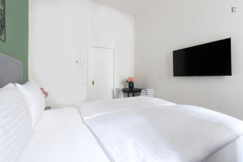 Neat 1-bedroom apartment in Smíchov