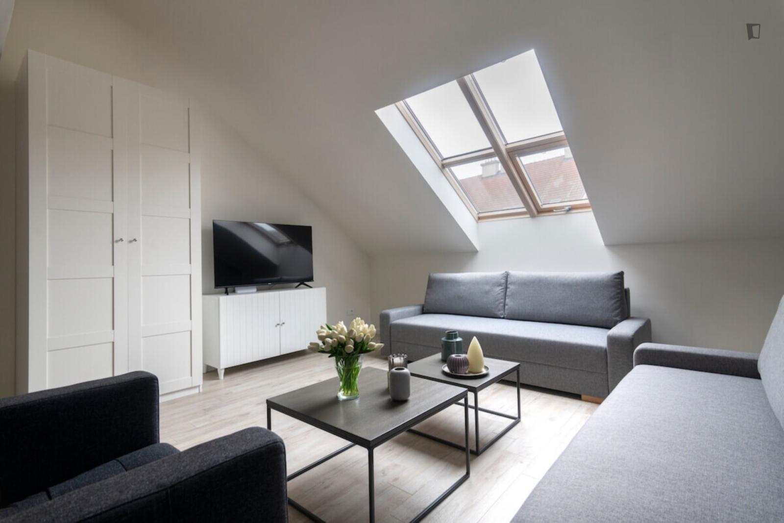  Inviting 2-Bedroom Flat In Smíchov  -  Inviting 2-bedroom flat in Smíchov  - Gallery -  1