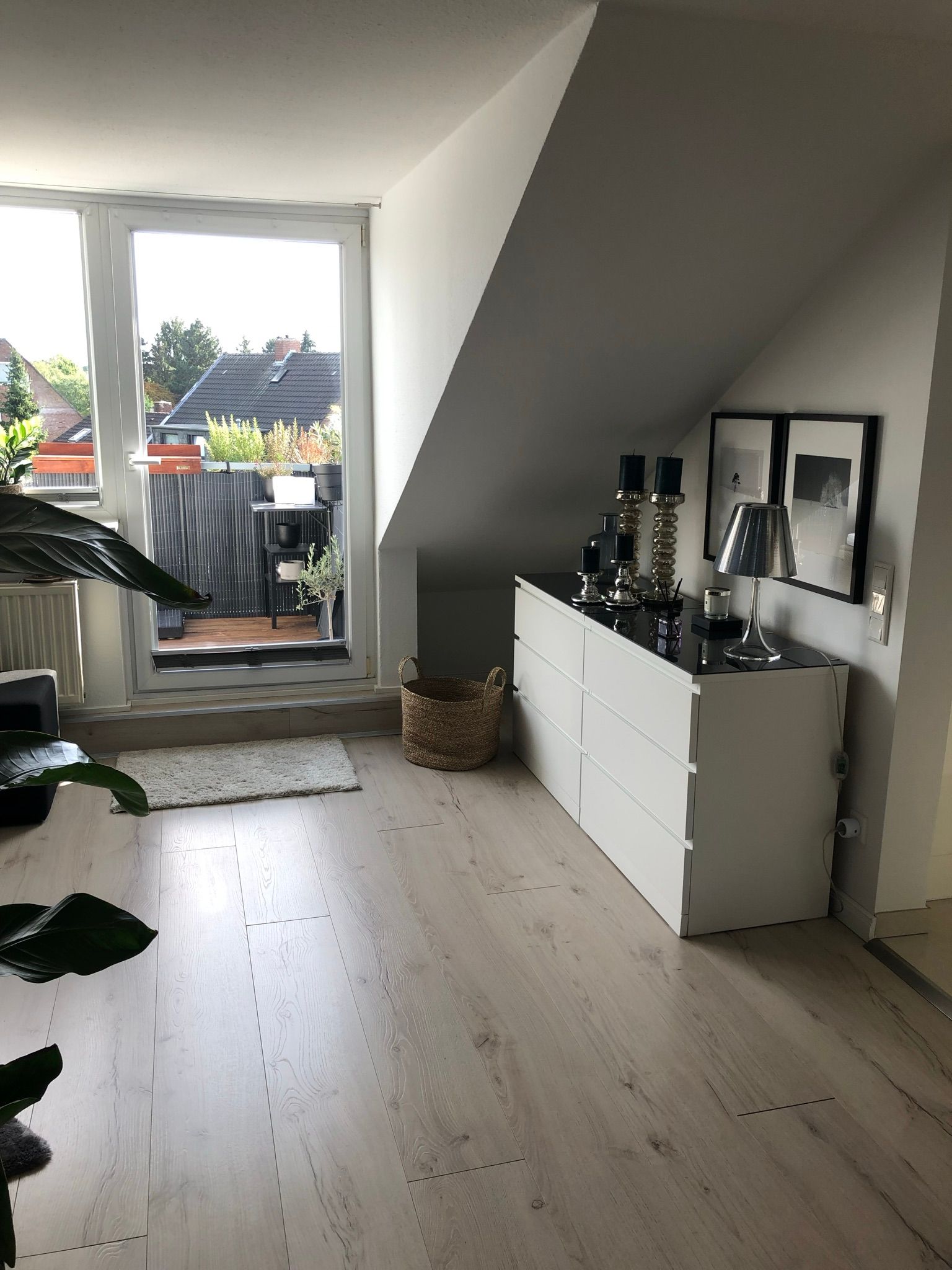  Exclusive Top Floor Flat On 58 Square Metres Of Living Space With Loft Charm And Terrace In The Hear  -  Exclusive top floor flat on 58 square metres of living space with loft charm and terrace in the heart yet quiet location of Krefeld-Fischeln  - Gallery -  7