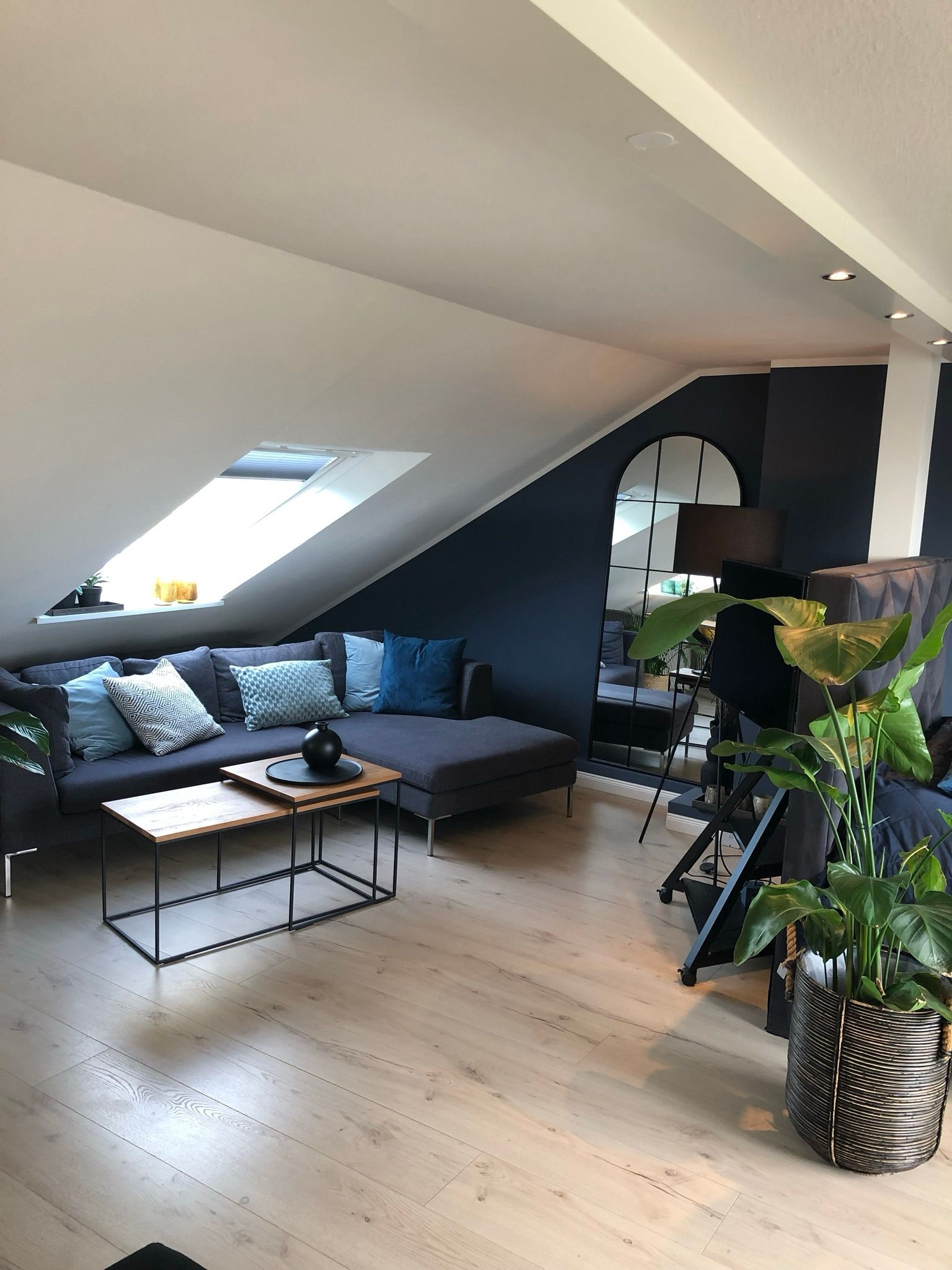  Exclusive Top Floor Flat On 58 Square Metres Of Living Space With Loft Charm And Terrace In The Hear  -  Exclusive top floor flat on 58 square metres of living space with loft charm and terrace in the heart yet quiet location of Krefeld-Fischeln  - Gallery -  12
