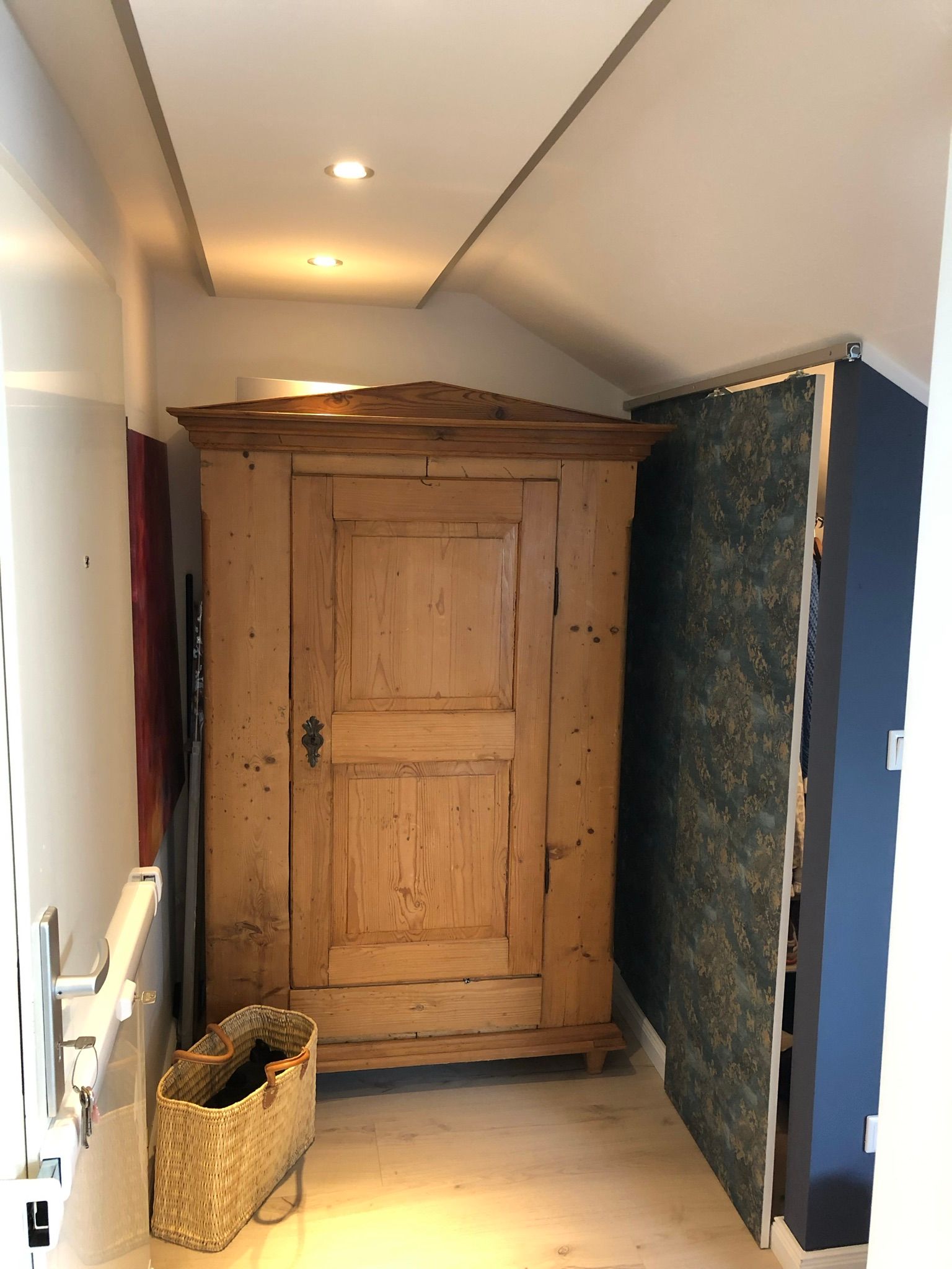  Exclusive Top Floor Flat On 58 Square Metres Of Living Space With Loft Charm And Terrace In The Hear  -  Exclusive top floor flat on 58 square metres of living space with loft charm and terrace in the heart yet quiet location of Krefeld-Fischeln  - Gallery -  2