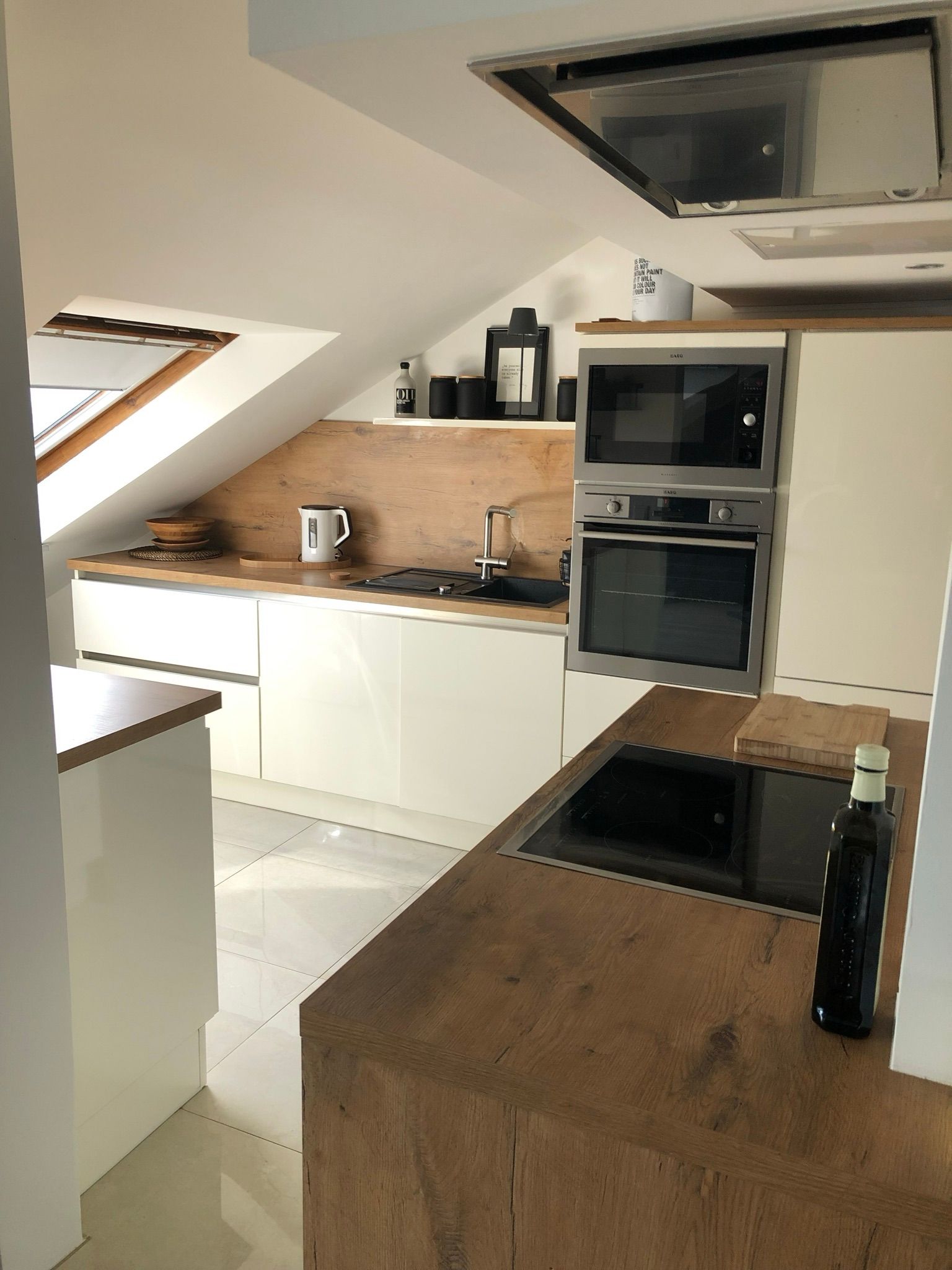  Exclusive Top Floor Flat On 58 Square Metres Of Living Space With Loft Charm And Terrace In The Hear  -  Exclusive top floor flat on 58 square metres of living space with loft charm and terrace in the heart yet quiet location of Krefeld-Fischeln  - Gallery -  6