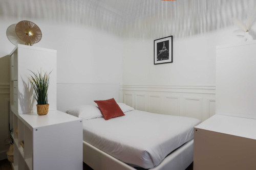 Charming apartment with balcony -2BR-4P- Madeleine