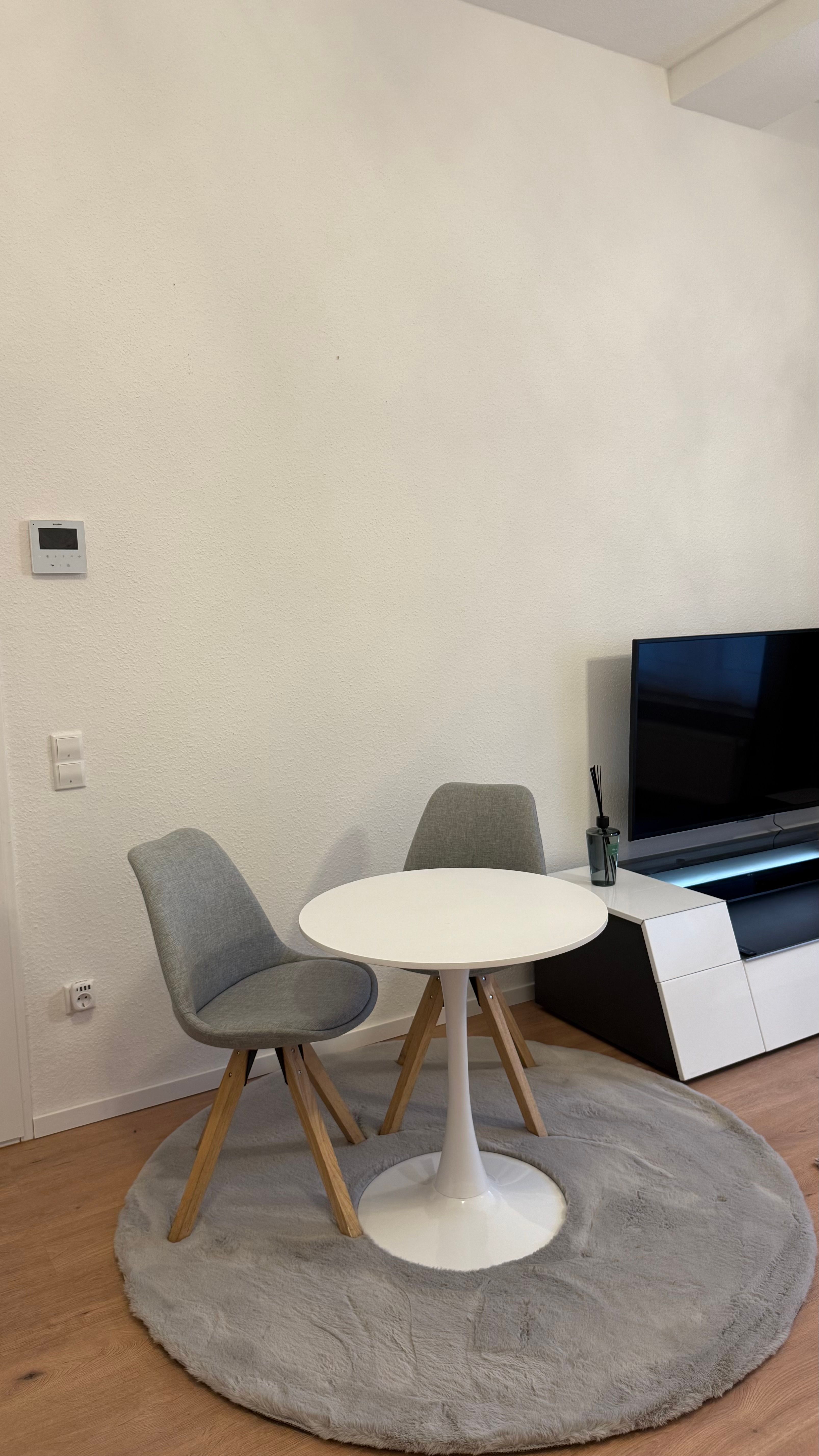 Beautiful Suite In Duisburg - 1