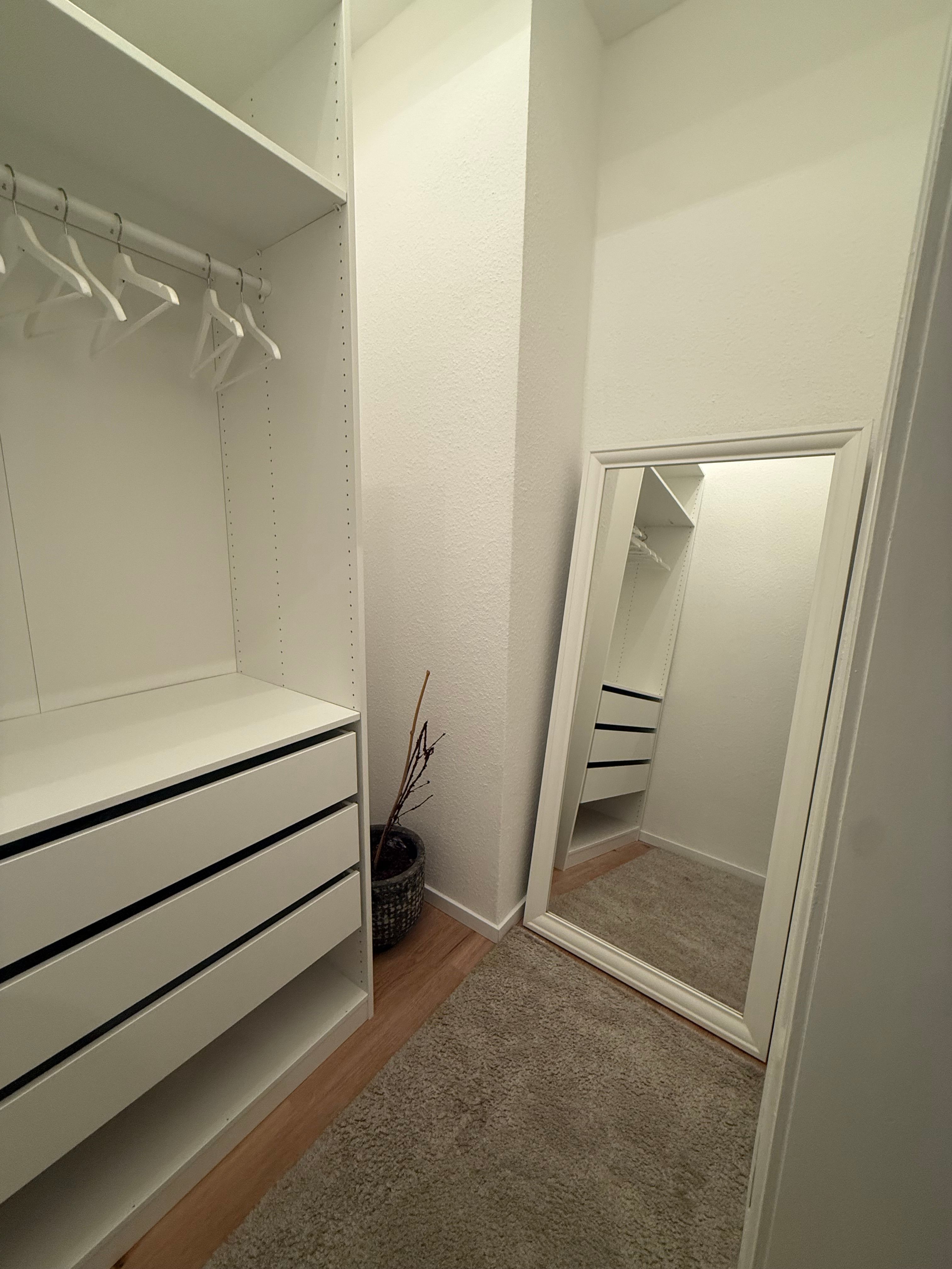 Beautiful Suite In Duisburg - 3
