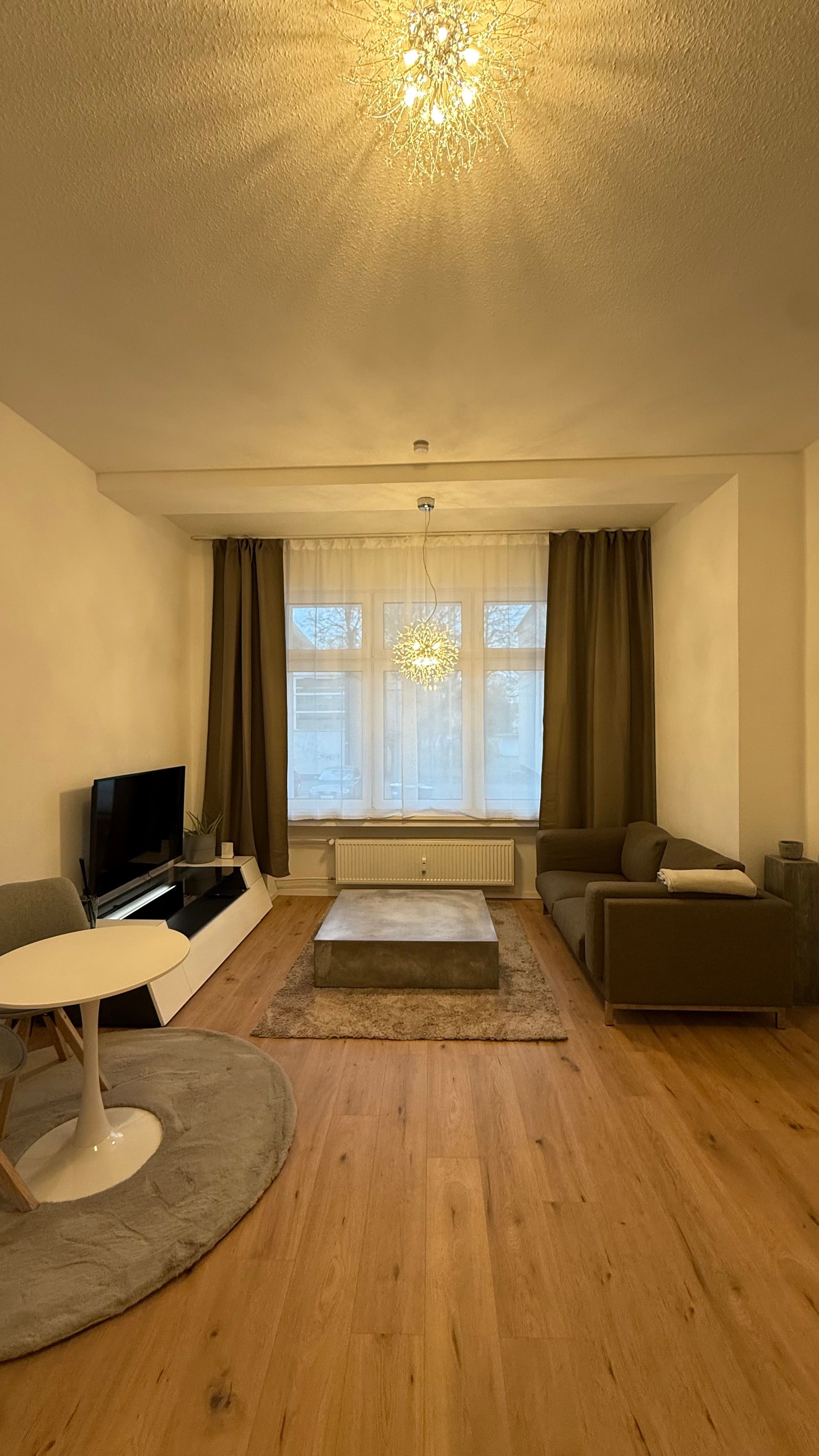 Beautiful Suite In Duisburg - 25
