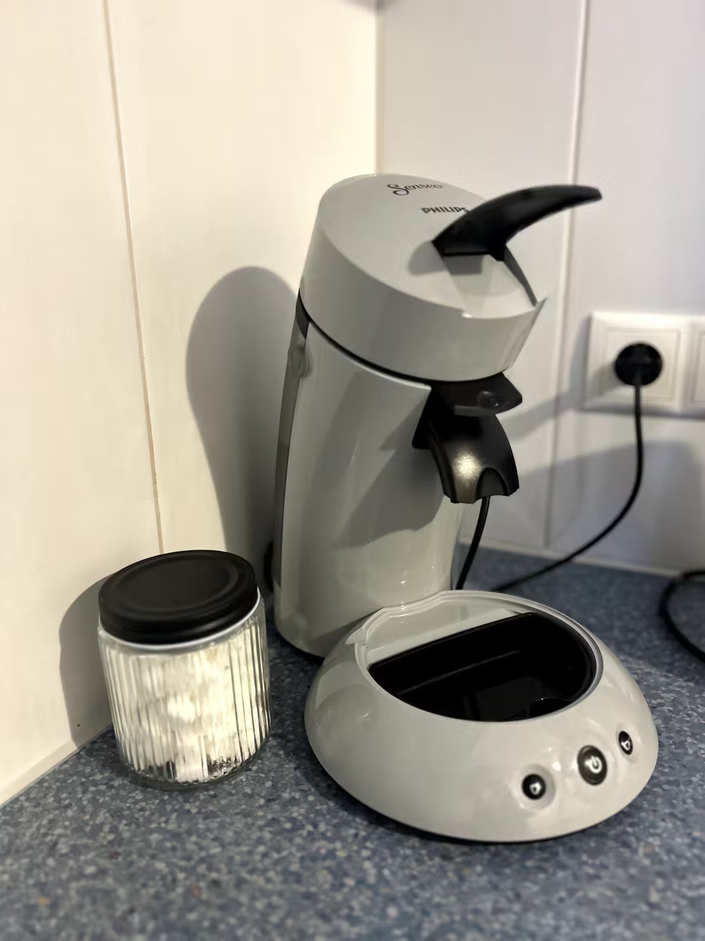  Quiet Accommodation With Netflix, Kitchen & Washing Machine  -  Quiet accommodation with Netflix, kitchen & washing machine  - Gallery -  7