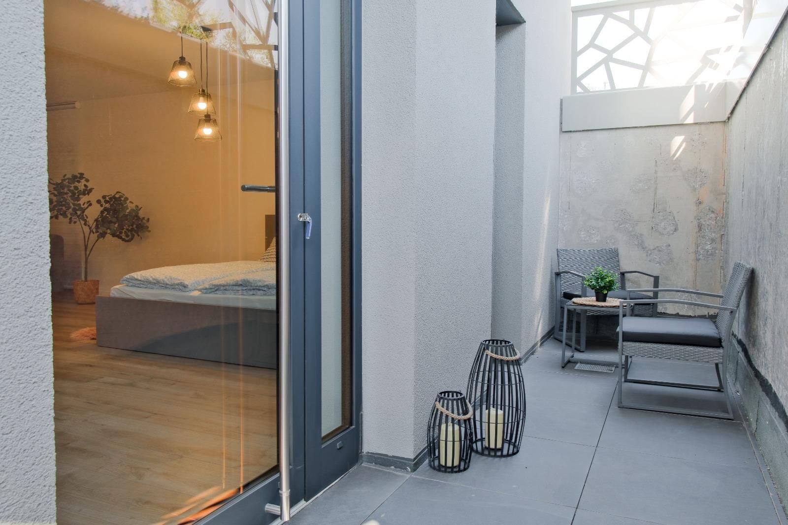 Stylish Lower Ground, Quiet, Modern & Terrace - Stylish Lower Ground, Quiet, Modern & Terrace - Gallery - 1