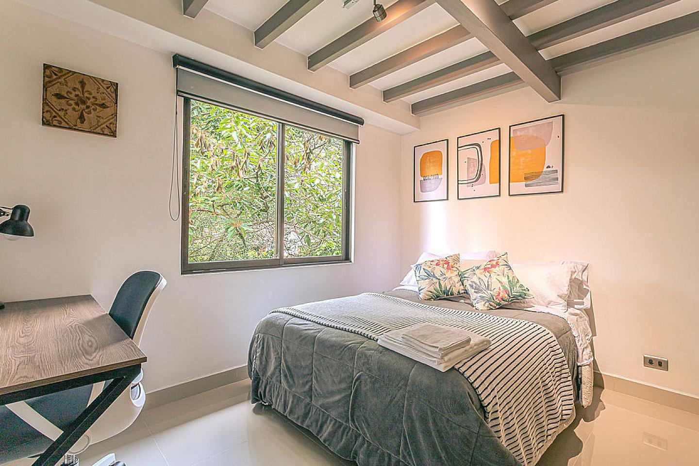 Standard Room - Lush Jungle-Inspired Coliving El Poblado - Gallery - 4