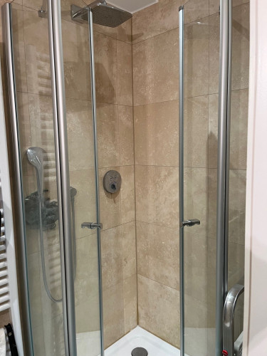 Quiet, pretty home in excellent location