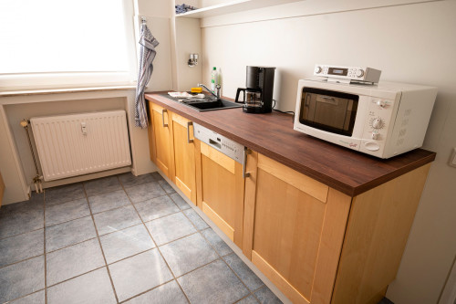 ***modern apartment in the green south of Düsseldorf***