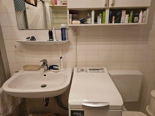 Charming and sunny apartment in a quiet courtyard