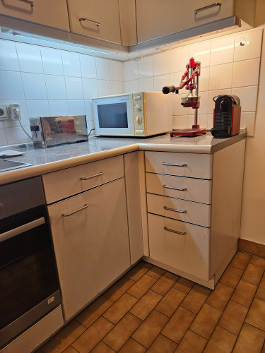 Charming and sunny apartment in a quiet courtyard