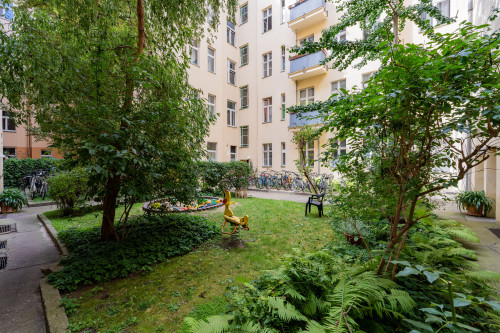 Beautiful Altbau flat in the heart of Friedrichshain