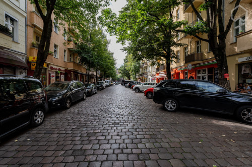 Beautiful Altbau flat in the heart of Friedrichshain