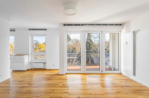 Spacious & modern flat in Steglitz