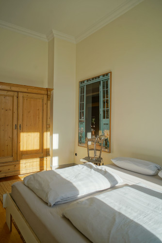 A beautifully freshly restored historic apartment with a modern, personal touch - Gallery - 17