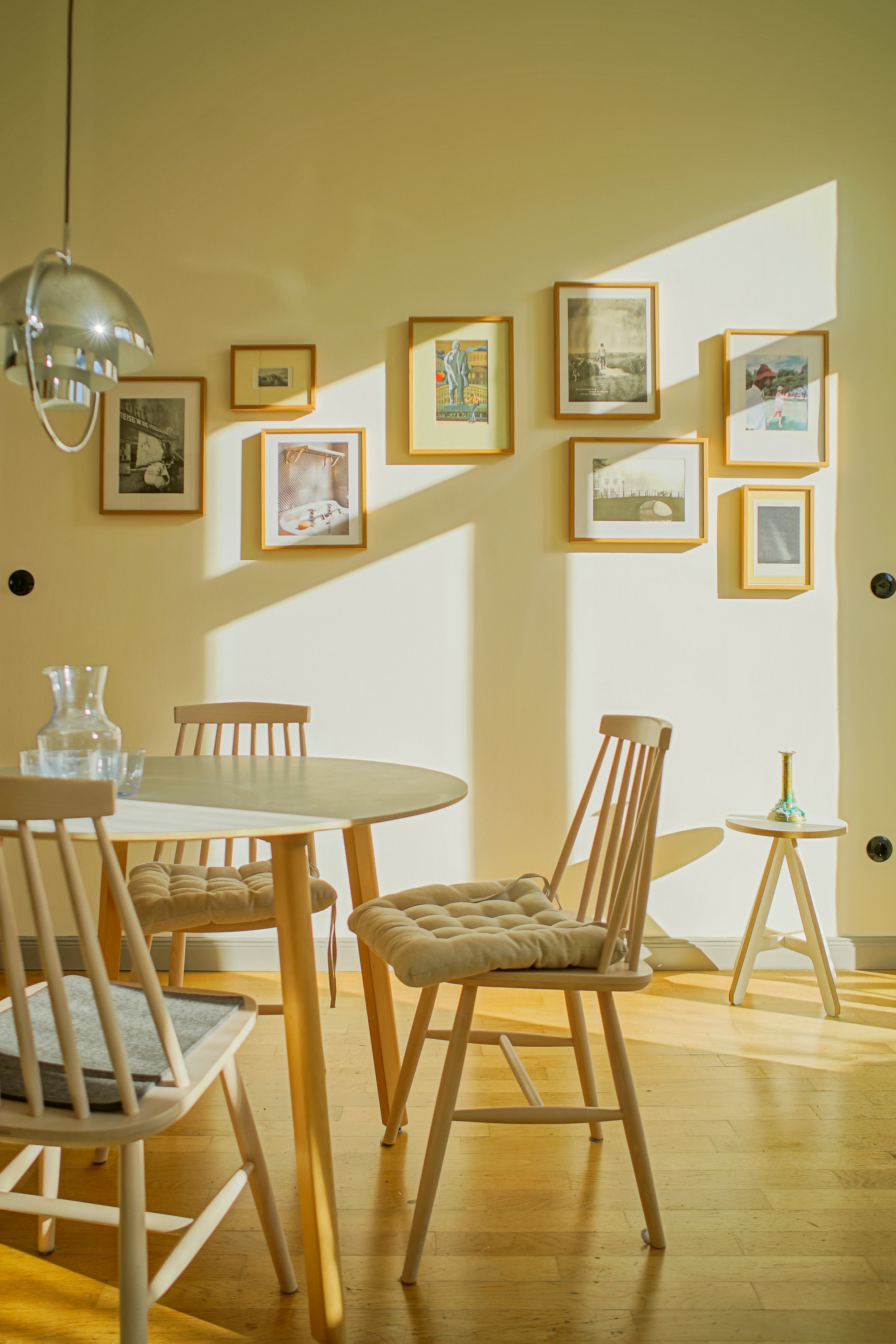 A Beautifully Freshly Restored Historic Apartment With A Modern, Personal Touch - 21