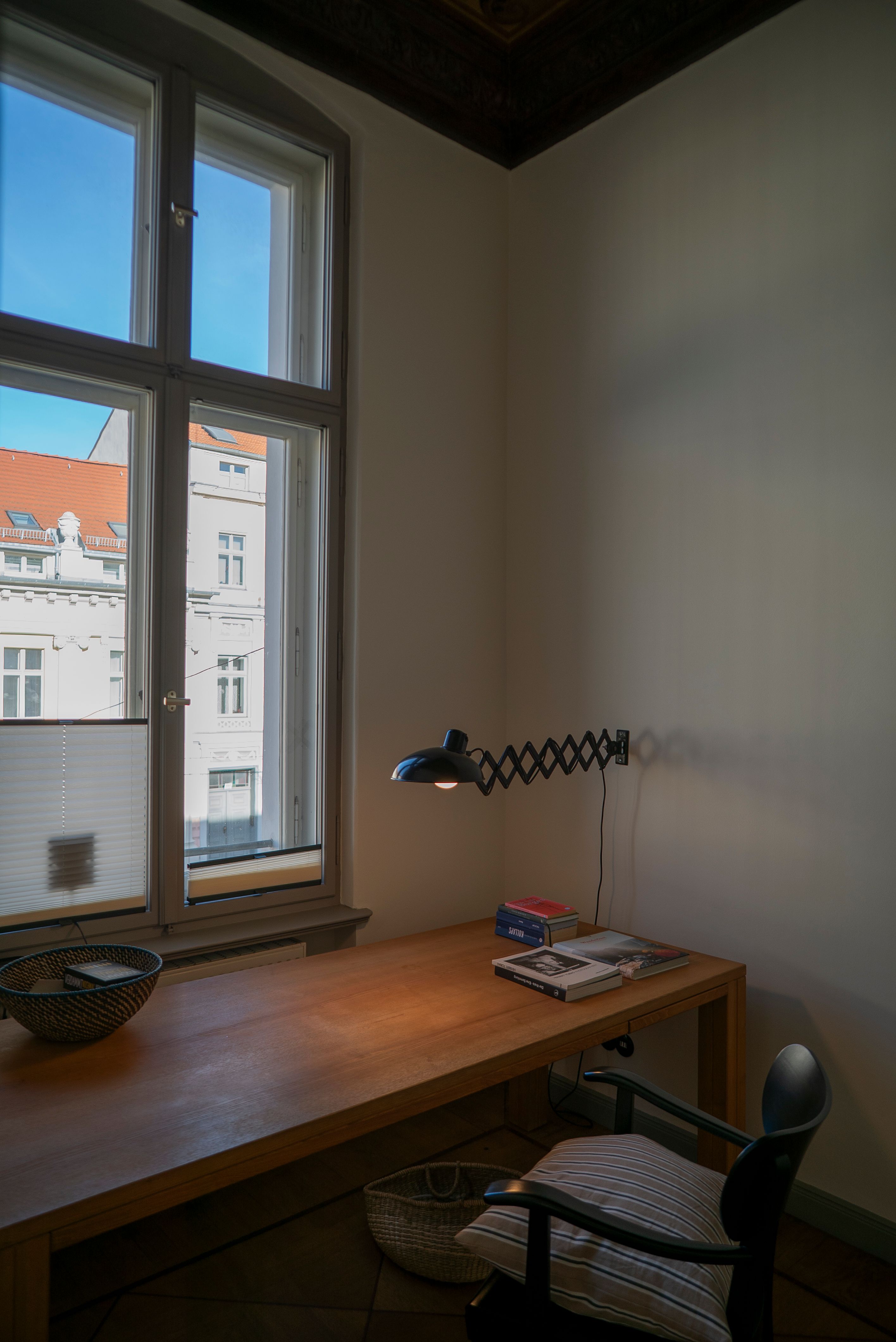 A Beautifully Freshly Restored Historic Apartment With A Modern, Personal Touch - 7