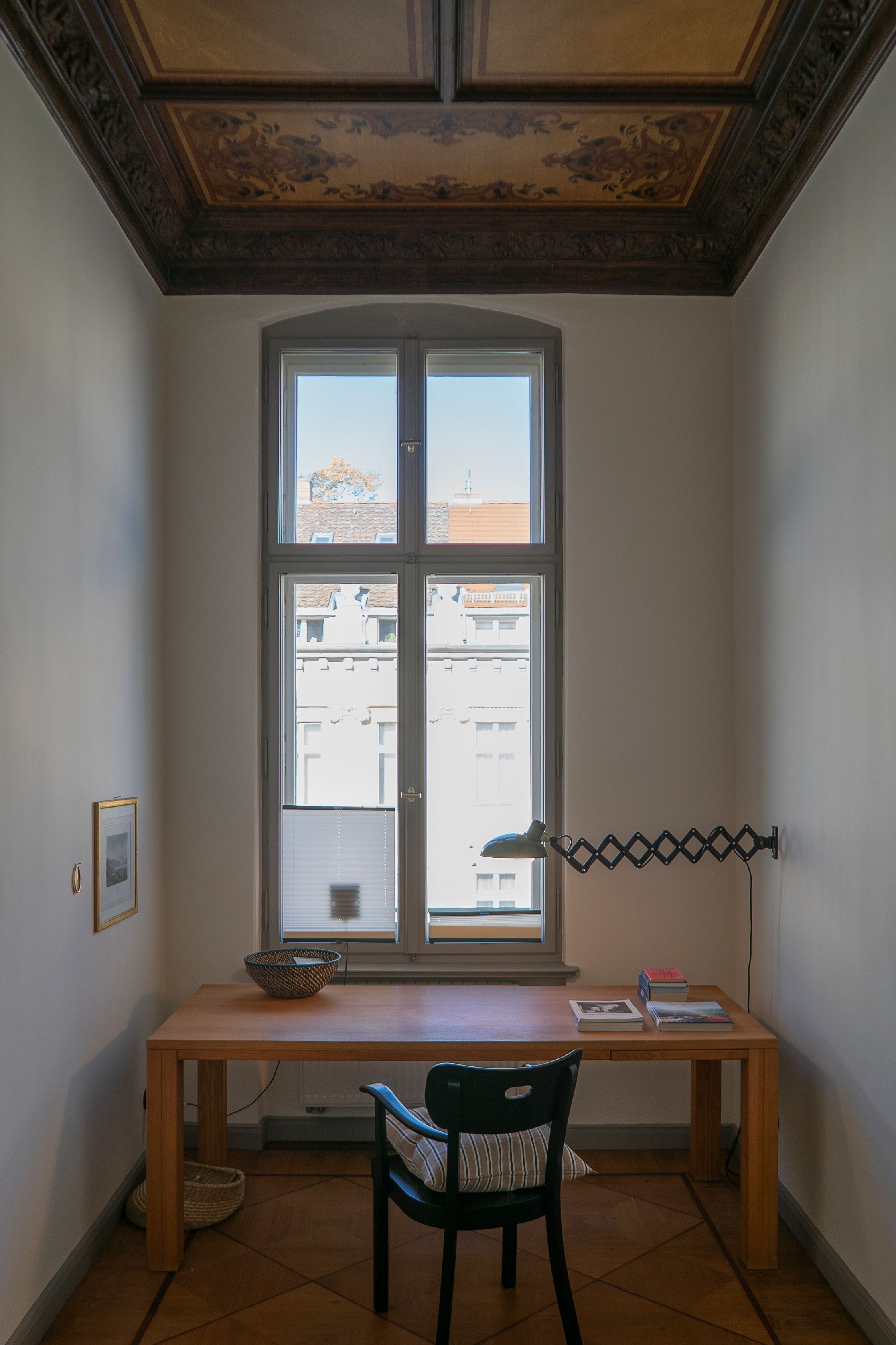 A Beautifully Freshly Restored Historic Apartment With A Modern, Personal Touch - 6