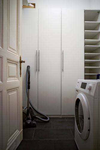 Historic Charm Meets Modern Living: Furnished 93 m² with Balcony