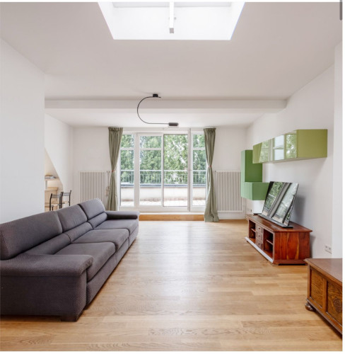 Sophisticated 2-Bedroom Penthouse in the Heart of Berlin Friedrichshain