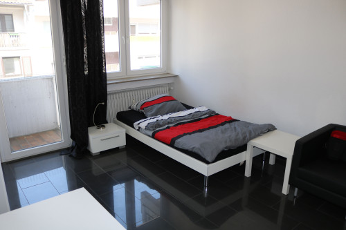 Cozy & charming apartment with nice neighbours