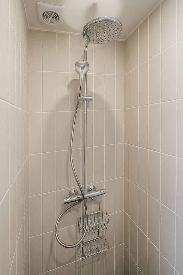Standard Room With Private Bathroom - 14